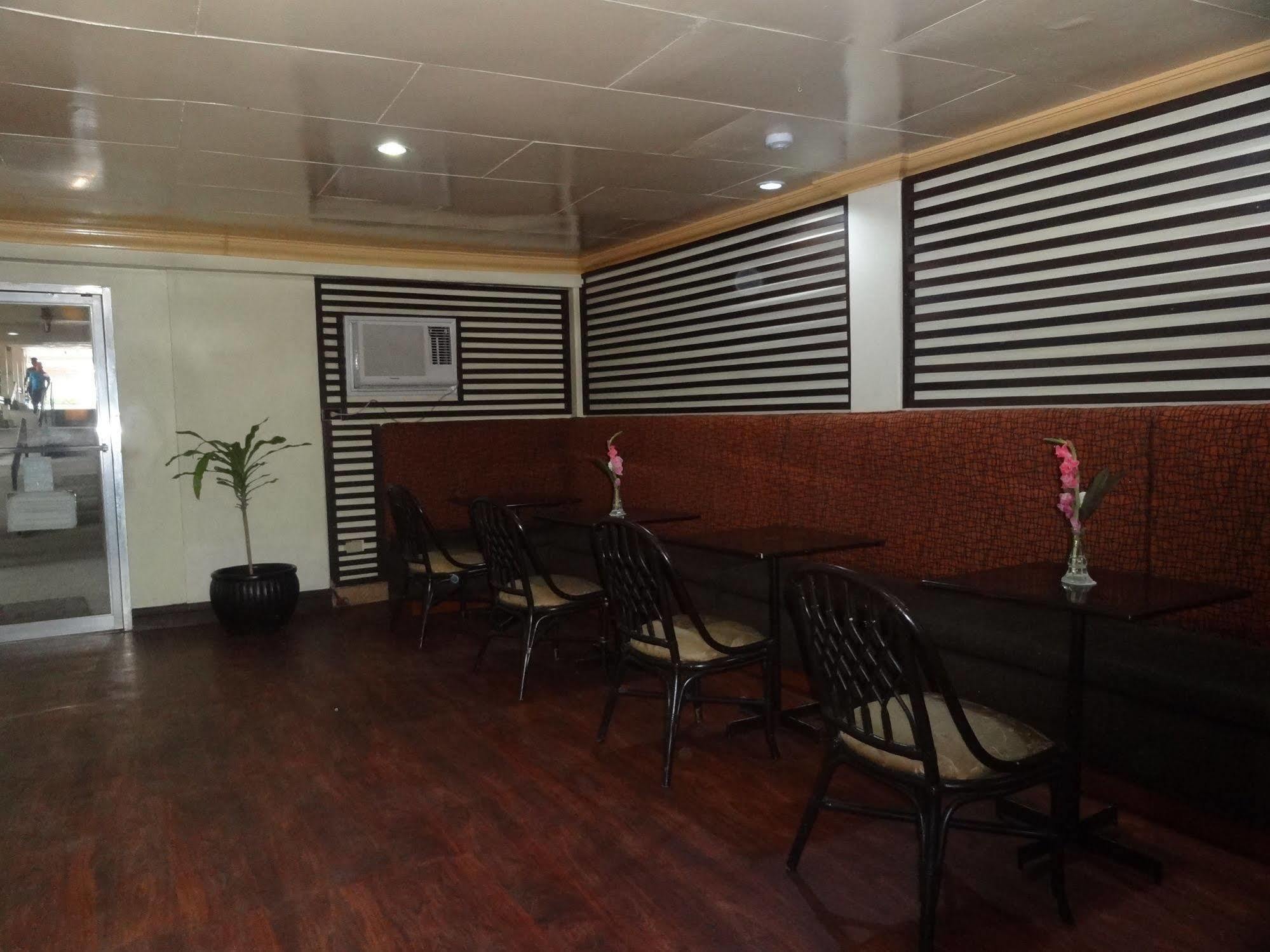 Hotel Cesario Lapu-Lapu City Exterior photo