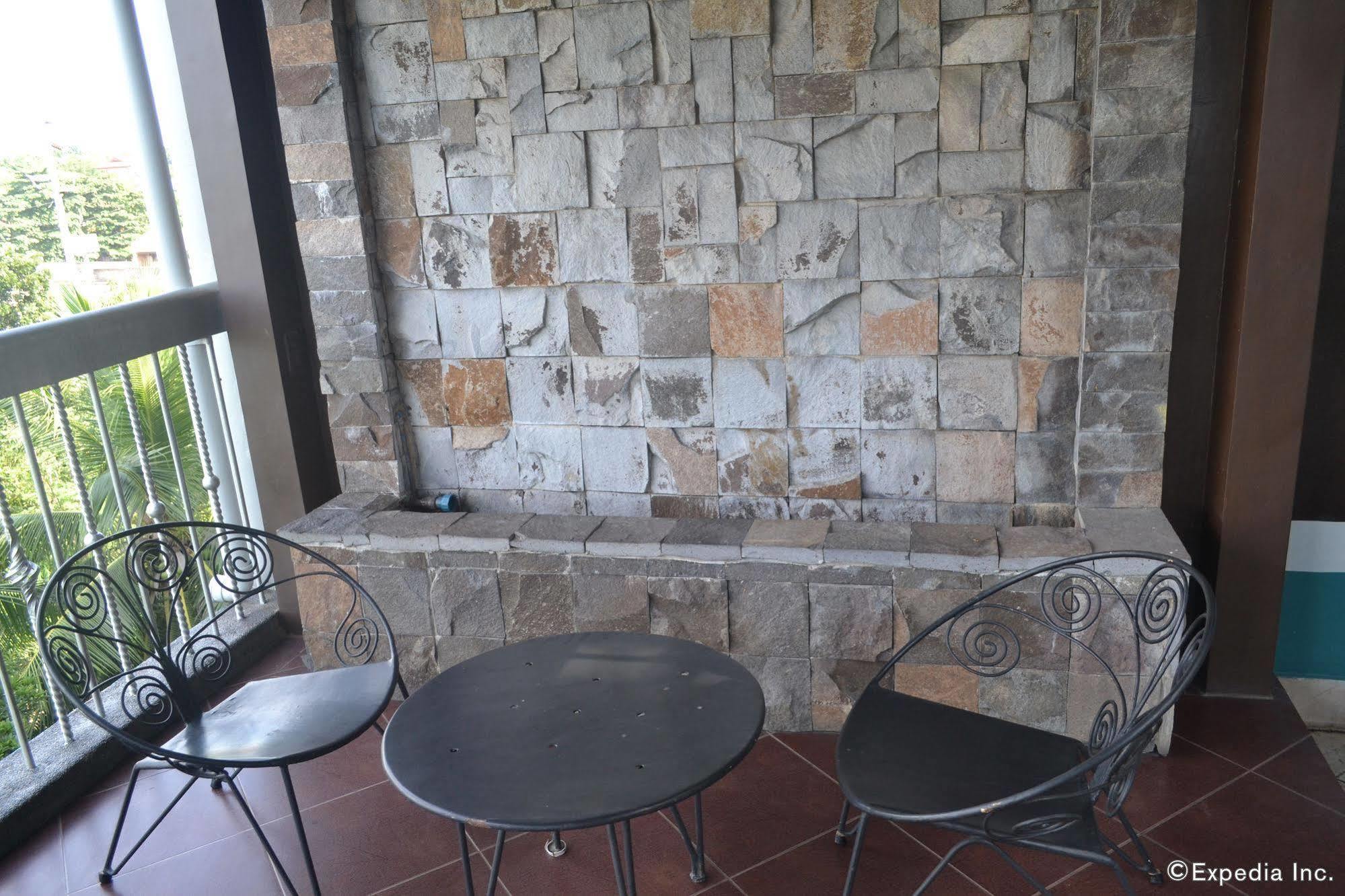 Hotel Cesario Lapu-Lapu City Exterior photo